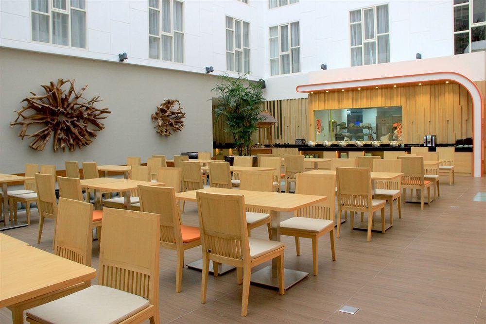 Harris Hotel Raya Kuta  Luaran gambar