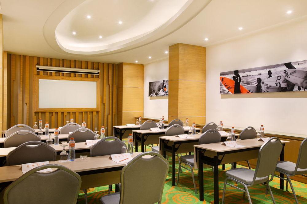 Harris Hotel Raya Kuta  Luaran gambar