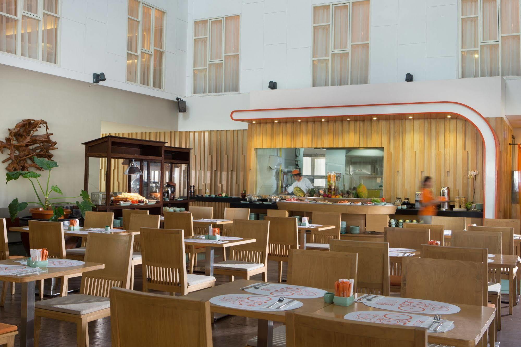 Harris Hotel Raya Kuta  Luaran gambar