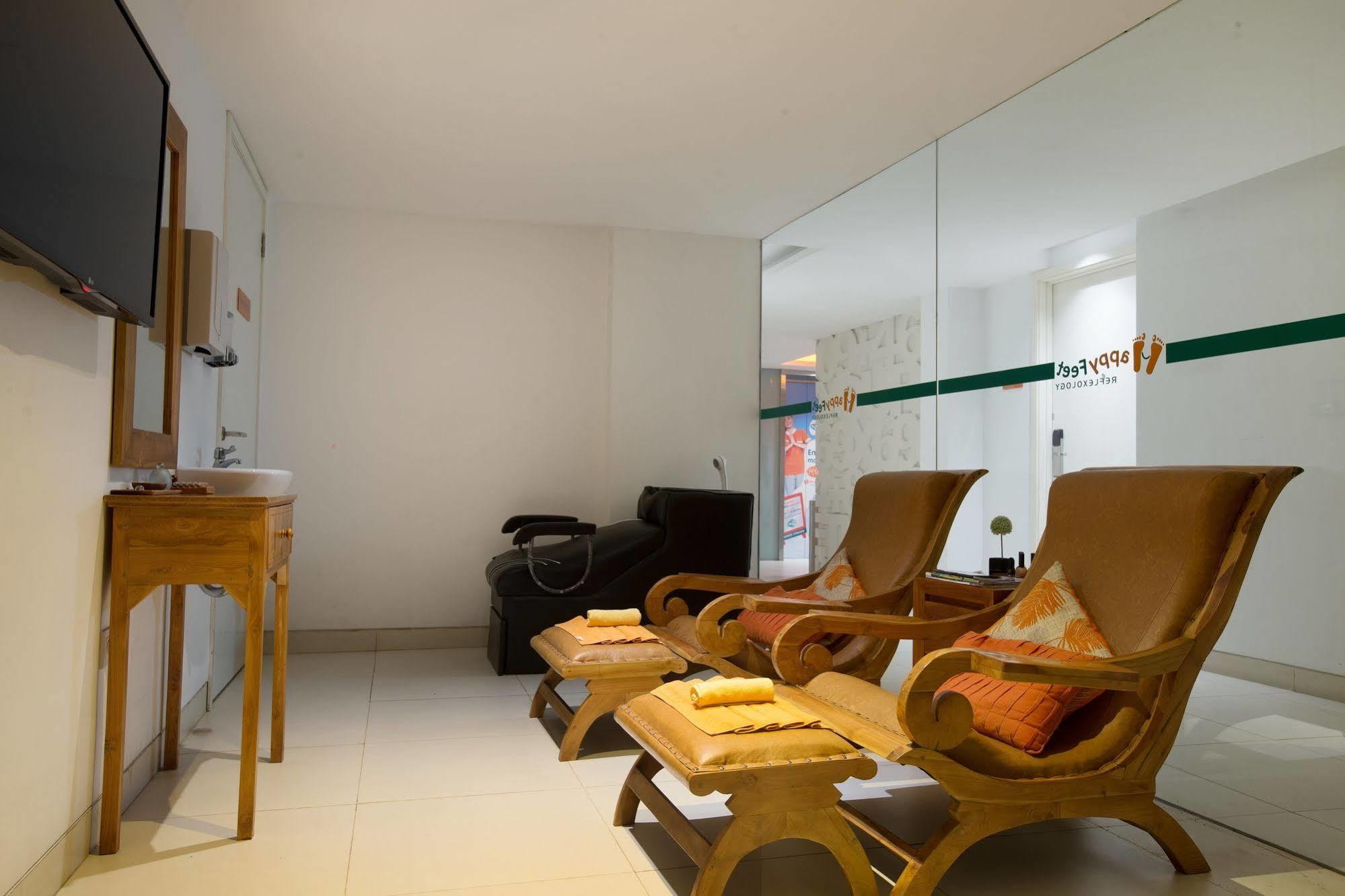 Harris Hotel Raya Kuta  Luaran gambar