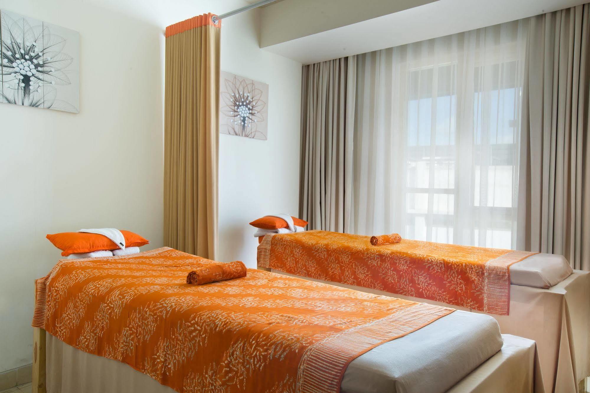 Harris Hotel Raya Kuta  Luaran gambar