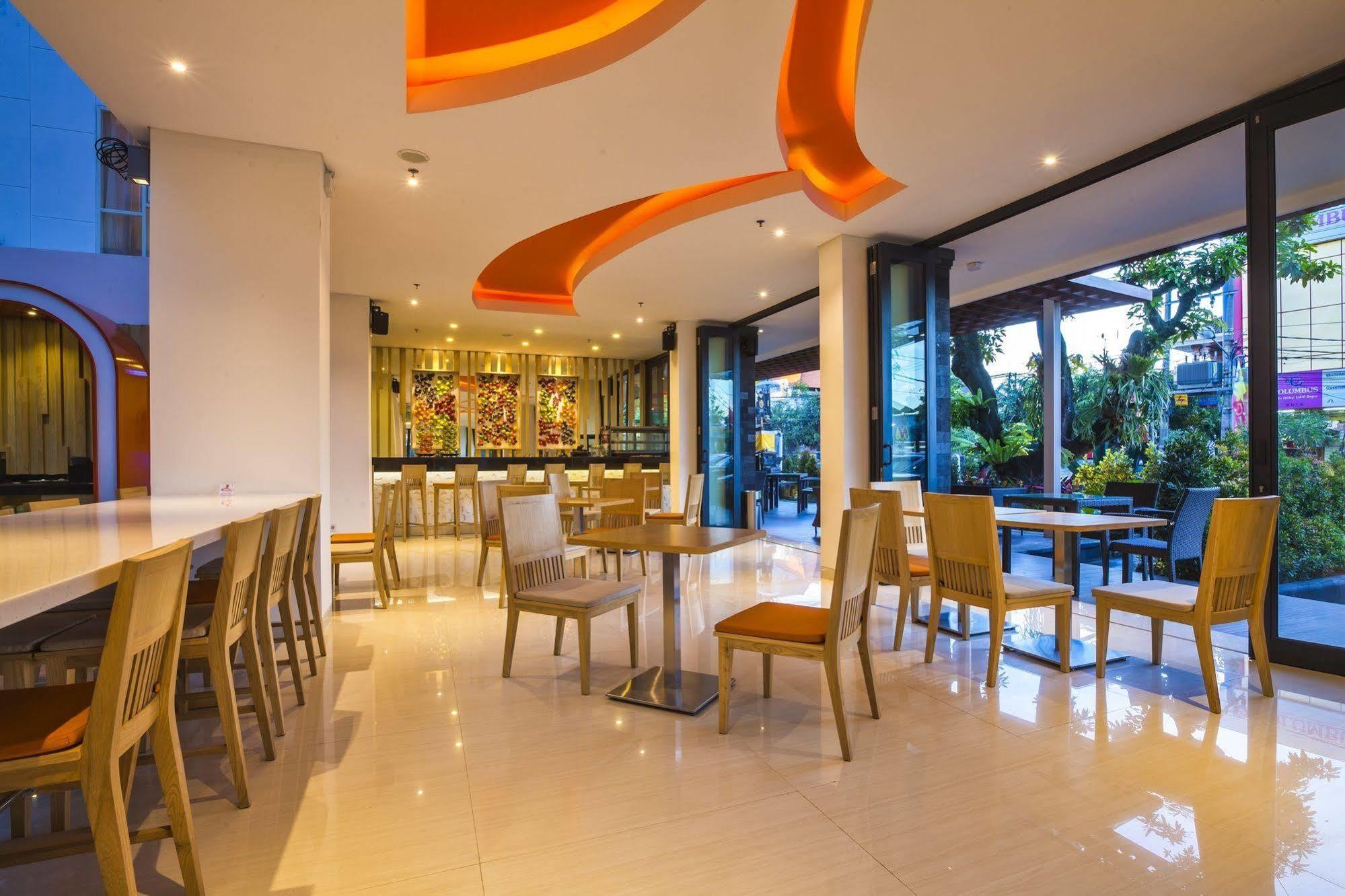 Harris Hotel Raya Kuta  Luaran gambar